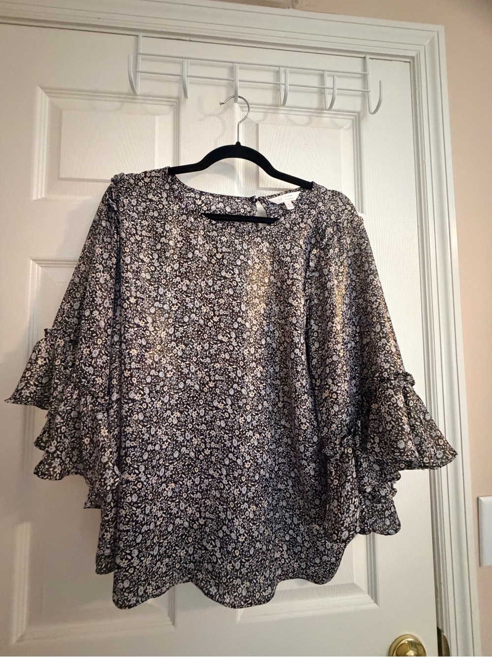 LC Lauren Conrad Floral  Ruffle Sleeve Blouse - Black/White